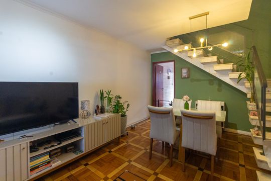 Casa à venda com 2 quartos, 108m² em Chácara Califórnia, São Paulo