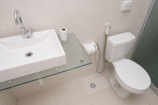 Banheiro social de casa à venda com 2 quartos, 420m² em Recreio dos Bandeirantes, Rio de Janeiro