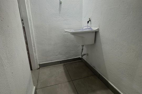 Área de serviço de casa à venda com 1 quarto, 42m² em Jardim Paulistano (zona Norte), São Paulo