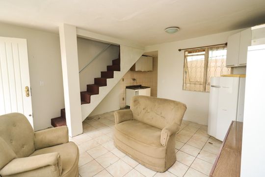 Sala de casa de condomínio para alugar com 3 quartos, 90m² em Lomba do Pinheiro, Porto Alegre