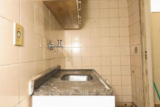 Cozinha de casa de condomínio para alugar com 3 quartos, 90m² em Lomba do Pinheiro, Porto Alegre