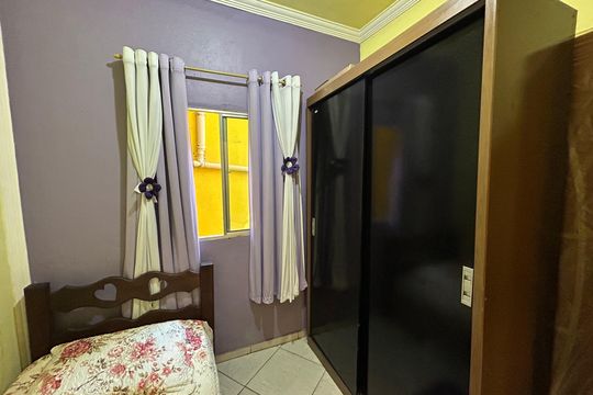 Casa à venda com 2 quartos, 70m² em Praia, Contagem