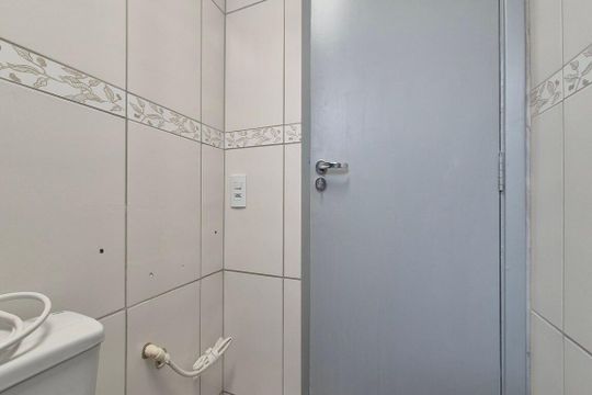 Banheiro de apartamento para alugar com 2 quartos, 44m² em Jardim Marcia, Campinas