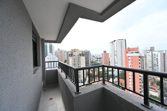 Varanda de apartamento à venda com 1 quarto, 28m² em Chácara Inglesa, São Paulo