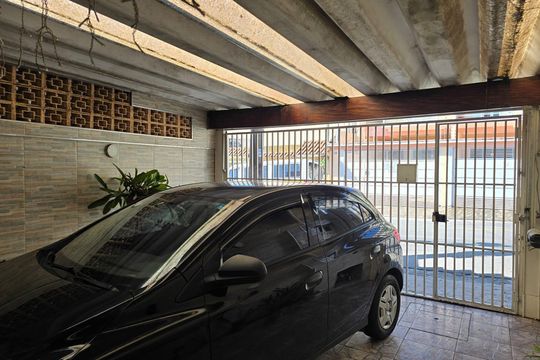 Casa à venda com 3 quartos, 596m² em Jardim Santa Mena, Guarulhos