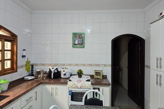 Cozinha  de casa à venda com 3 quartos, 596m² em Jardim Santa Mena, Guarulhos