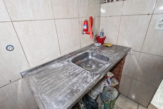 Cozinha de casa à venda com 1 quarto, 40m² em Jardim Marisa, São Paulo