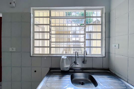 Cozinha de casa para alugar com 2 quartos, 60m² em Alto da Lapa, São Paulo