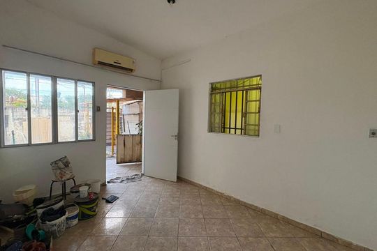 Sala de casa para alugar com 2 quartos, 360m² em Jk, Contagem