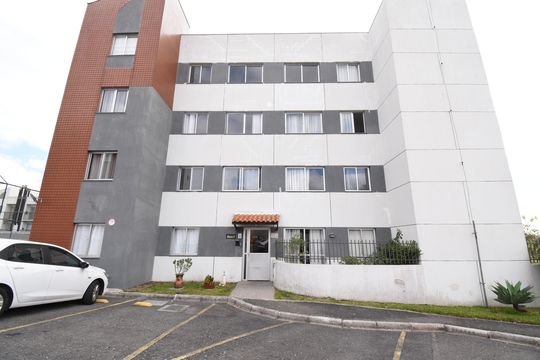 Fachada do prédio de apartamento à venda com 2 quartos, 57m² em Vista Alegre, Curitiba