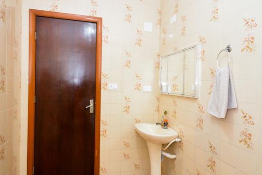 Banheiro Social de casa à venda com 3 quartos, 213m² em Jardim Divinolandia, Guarulhos