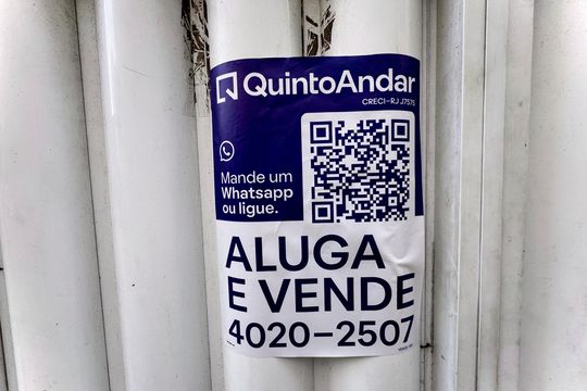 Placa de kitnet/studio para alugar com 1 quarto, 32m² em Catete, Rio de Janeiro
