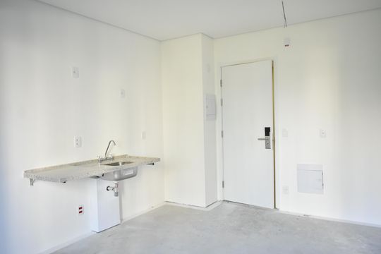 Sala/Cozinha de apartamento à venda com 1 quarto, 36m² em Vila Clementino, São Paulo