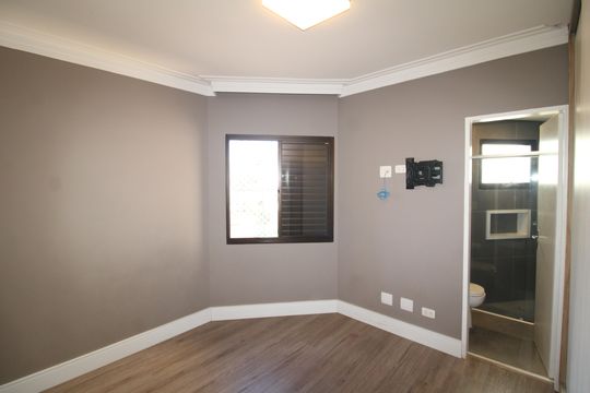 Quarto 1 de apartamento para alugar com 2 quartos, 67m² em Chora Menino, São Paulo