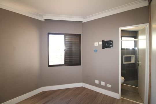 Quarto 1 de apartamento para alugar com 2 quartos, 67m² em Chora Menino, São Paulo