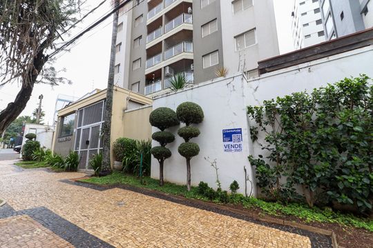 Fachada de apartamento à venda com 4 quartos, 136m² em Jardim das Paineiras, Campinas