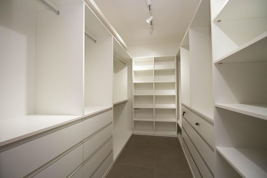 Closet de apartamento à venda com 2 quartos, 76m² em Asa Norte, Brasília