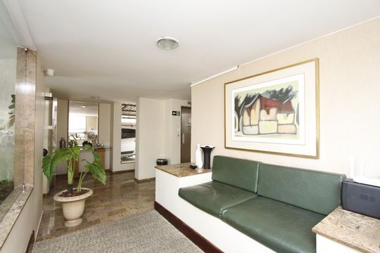 Hall de entrada de apartamento à venda com 3 quartos, 90m² em Prado, Belo Horizonte