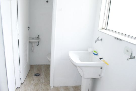 Área de serviço de apartamento para alugar com 2 quartos, 80m² em Santa Cecilia, São Paulo