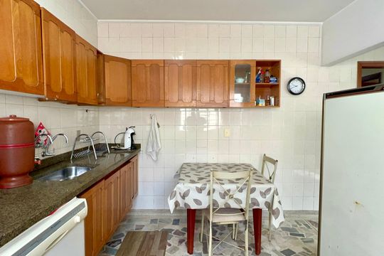 Cozinha de casa à venda com 3 quartos, 194m² em Vila Anglo Brasileira, São Paulo