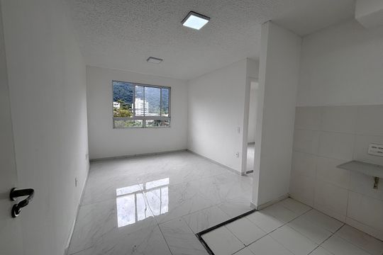 Apartamento à venda com 2 quartos, 50m² em Vargem Pequena, Rio de Janeiro