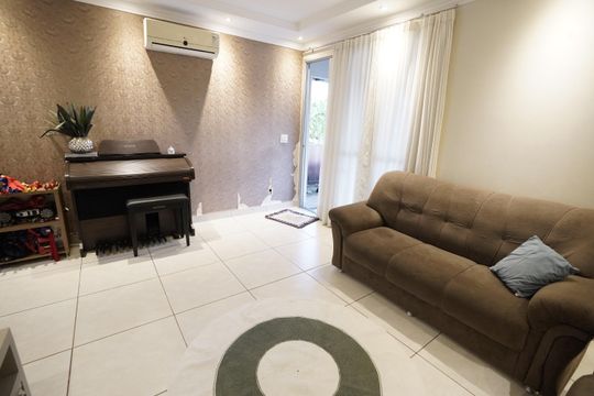 Casa de Condomínio à venda com 3 quartos, 126m² em Setor Candida de Morais, Goiânia
