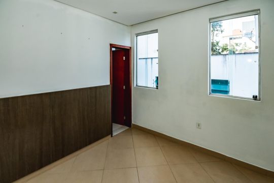 Casa de Condomínio para alugar com 3 quartos, 190m² em Manacás, Belo Horizonte