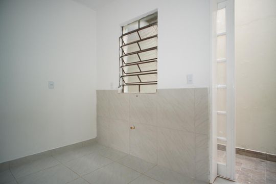 Sala - Cozinha de apartamento para alugar com 1 quarto, 50m² em Sarandi, Porto Alegre