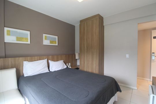 Suíte de kitnet/studio para alugar com 1 quarto, 30m² em Camorim, Rio de Janeiro