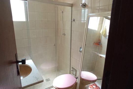 Banheiro de apartamento à venda com 3 quartos, 107m² em Liberdade, Belo Horizonte