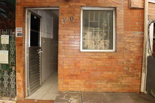 Fachada de apartamento para alugar com 1 quarto, 25m² em Jardim Semiramis, Cotia