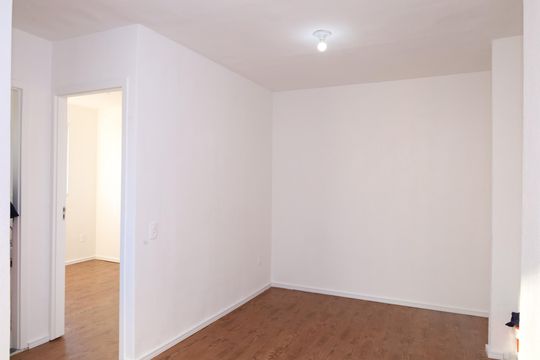Sala de apartamento para alugar com 2 quartos, 41m² em Jardim Helian, São Paulo