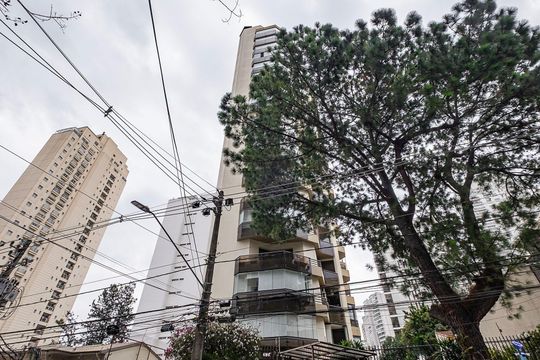 Fachada de apartamento para alugar com 4 quartos, 240m² em Paraíso, São Paulo