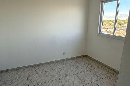 Quarto de apartamento para alugar com 2 quartos, 55m² em São Luiz, Gravataí