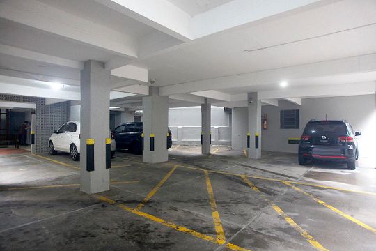Área Comum - Box Garagem (ROTATIVO - 01 vaga) de apartamento para alugar com 2 quartos, 56m² em Centro Histórico, Porto Alegre