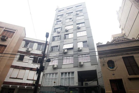 Fachada de apartamento para alugar com 2 quartos, 56m² em Centro Histórico, Porto Alegre