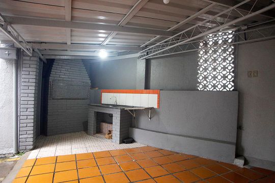 Área Comum - Churrasqueira de apartamento para alugar com 2 quartos, 56m² em Centro Histórico, Porto Alegre