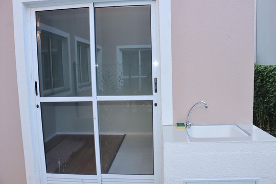 Casa de Condomínio para alugar com 2 quartos, 50m² em Jardim dos Pereiras (caucaia do Alto), Cotia