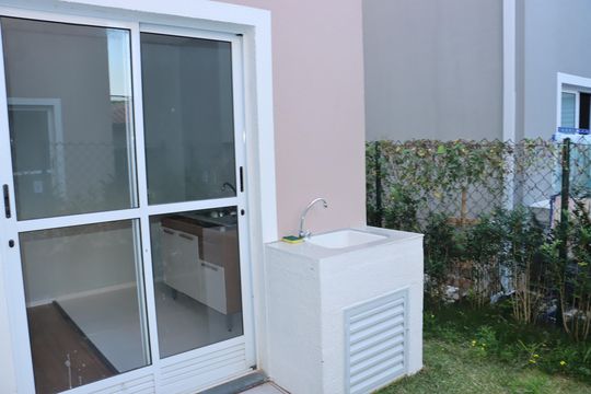Casa de Condomínio para alugar com 2 quartos, 50m² em Jardim dos Pereiras (caucaia do Alto), Cotia