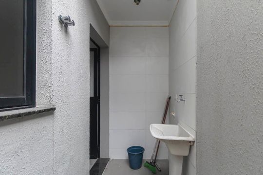 Área de Serviço de casa de condomínio para alugar com 2 quartos, 70m² em São Lucas, São Paulo