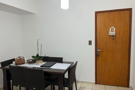 Sala de apartamento à venda com 2 quartos, 71m² em Vila Santa Terezinha, Várzea Paulista