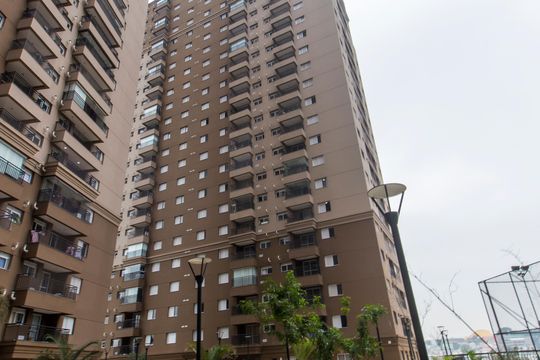 Fachada de apartamento à venda com 3 quartos, 76m² em Jardim Tupanci, Barueri