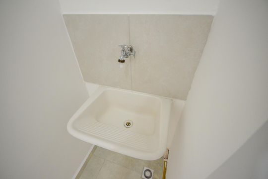 Cozinha de apartamento à venda com 2 quartos, 32m² em Parque Pan Americano, São Paulo