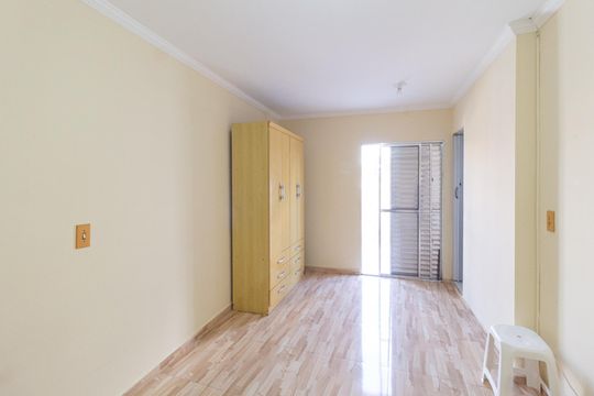 Suíte 1 de casa para alugar com 2 quartos, 110m² em Bela Vista, Osasco