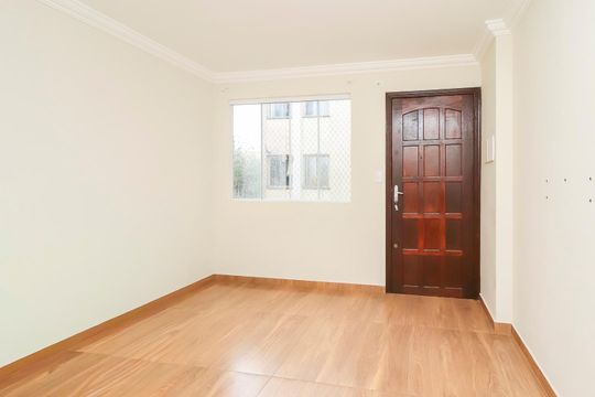 Sala de apartamento à venda com 2 quartos, 45m² em Jardim Redil, São Paulo