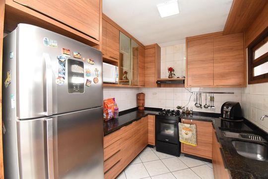 Cozinha de casa à venda com 5 quartos, 700m² em Cajuru, Curitiba