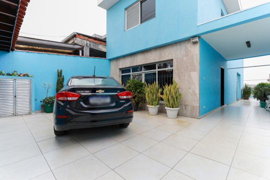 Garagem de casa à venda com 4 quartos, 251m² em Vila Palmeiras, São Paulo