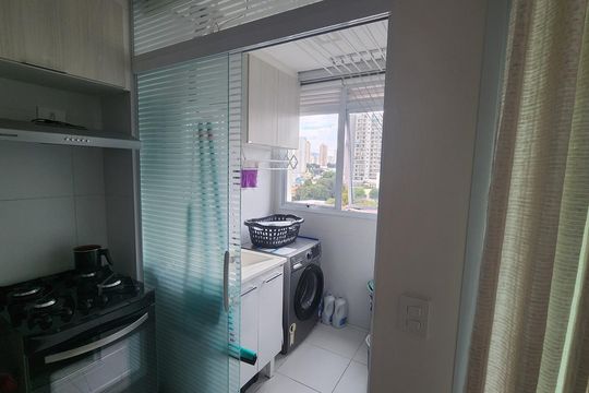 Cozinha de apartamento à venda com 2 quartos, 55m² em Santa Teresinha, São Paulo