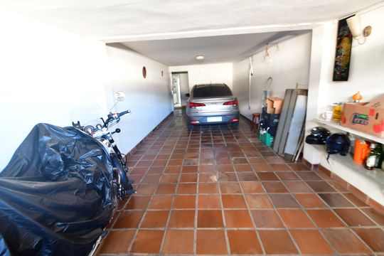 Garagem de casa para alugar com 4 quartos, 280m² em Vila Industrial (campinas), Campinas