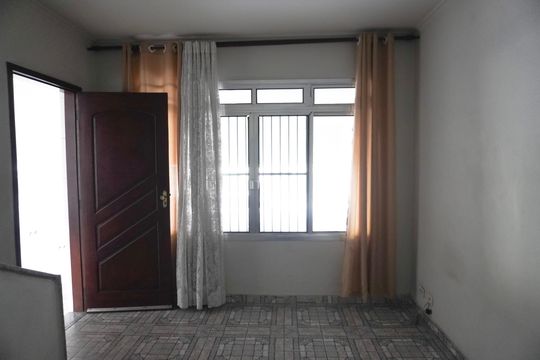 Casa para alugar com 4 quartos, 249m² em Jardim Nossa Senhora do Carmo, São Paulo